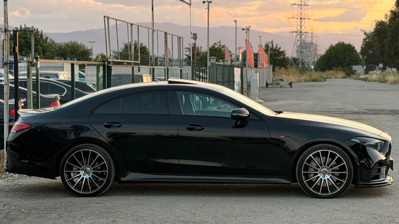 Mercedes-Benz CLS 400 d= 4Matic= 63 AMG= Distronic= Burmester= 360* Came, снимка 4 - Автомобили и джипове - 55450587
