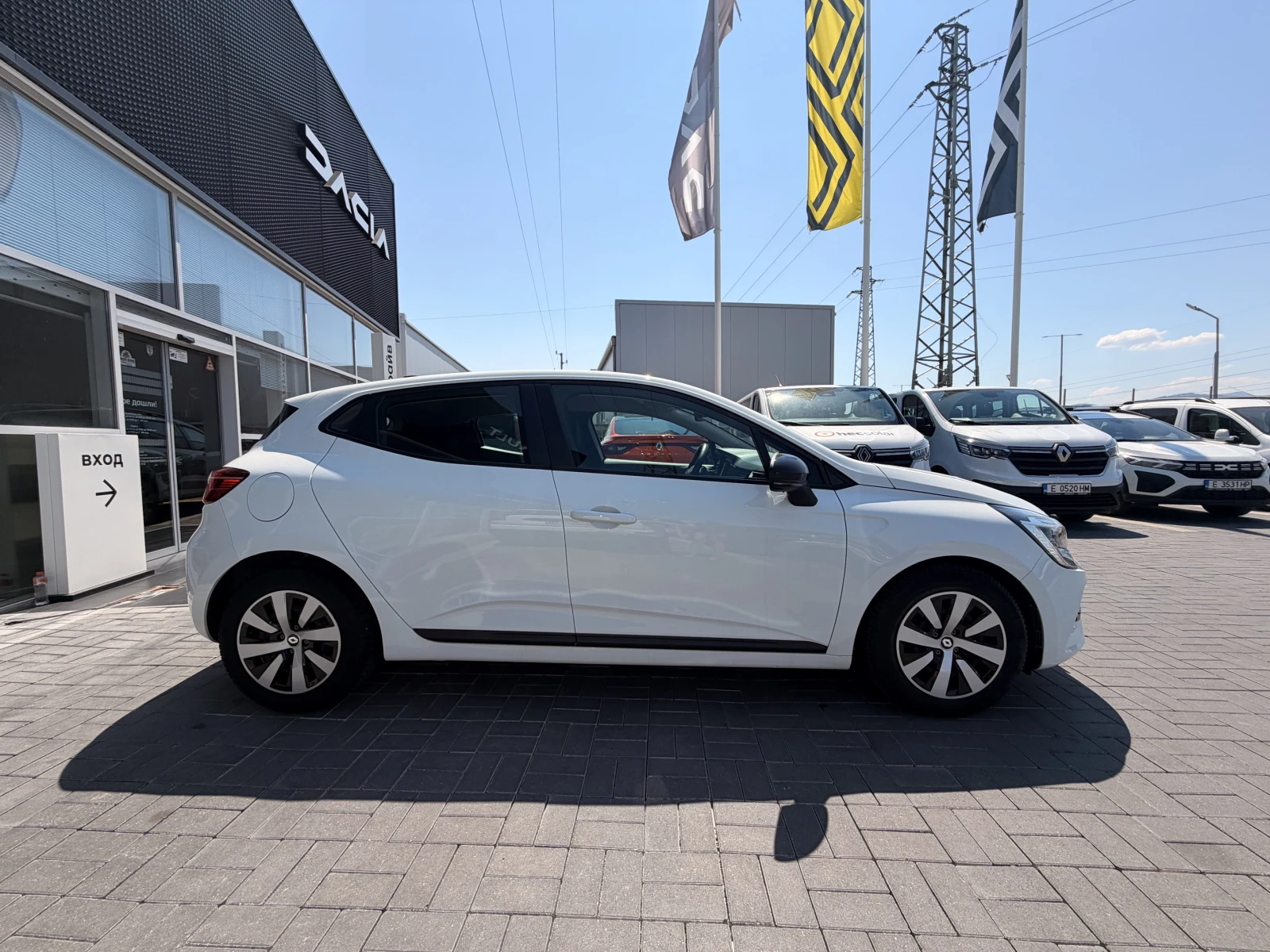 Renault Clio 1.0 TCe/90 к.с, снимка 8 - Автомобили и джипове - 55626733