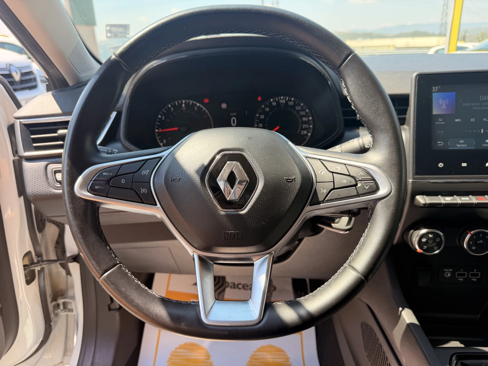 Renault Clio 1.0 TCe/90 к.с, снимка 9 - Автомобили и джипове - 55626733