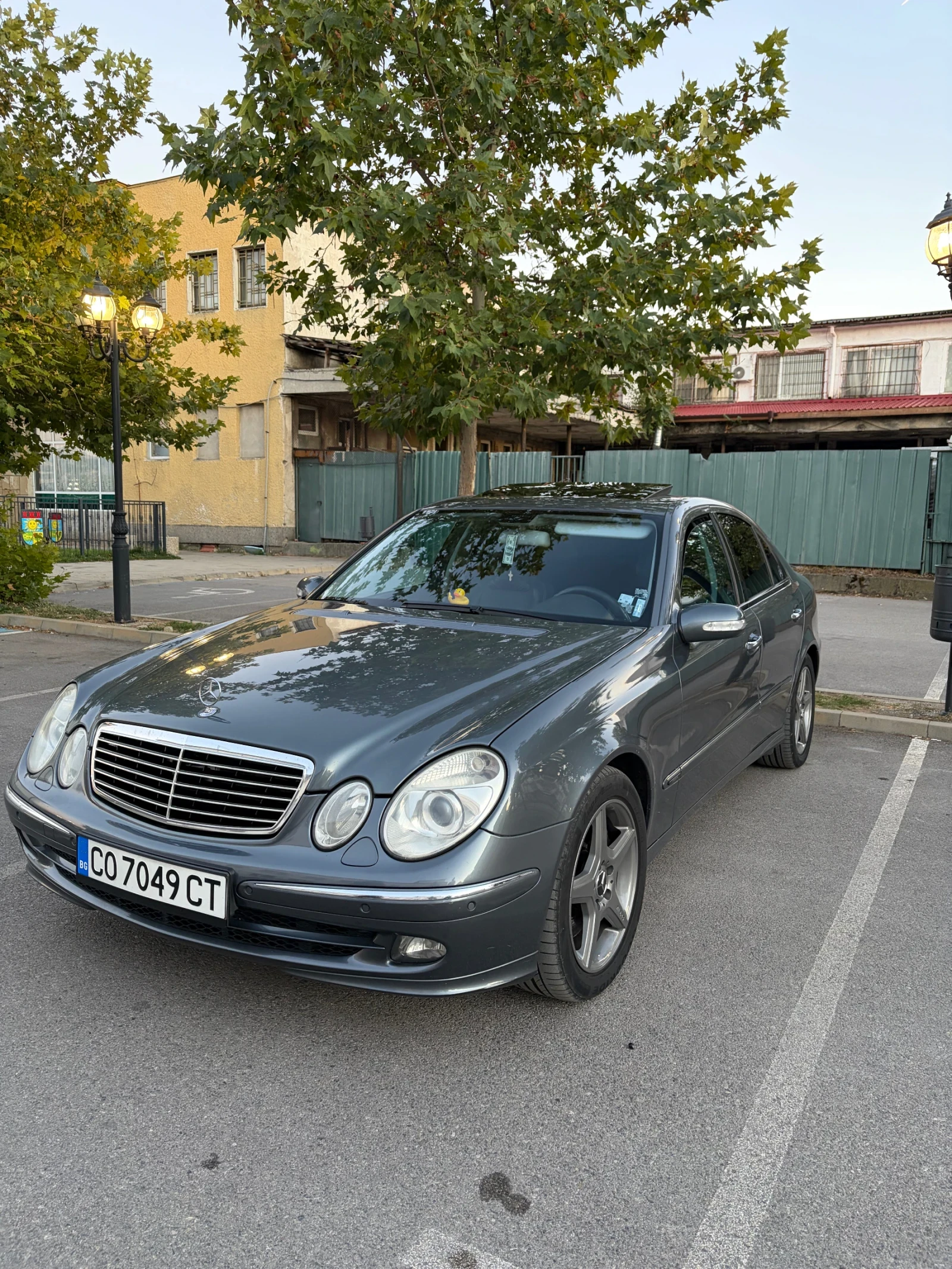 Mercedes-Benz E 280