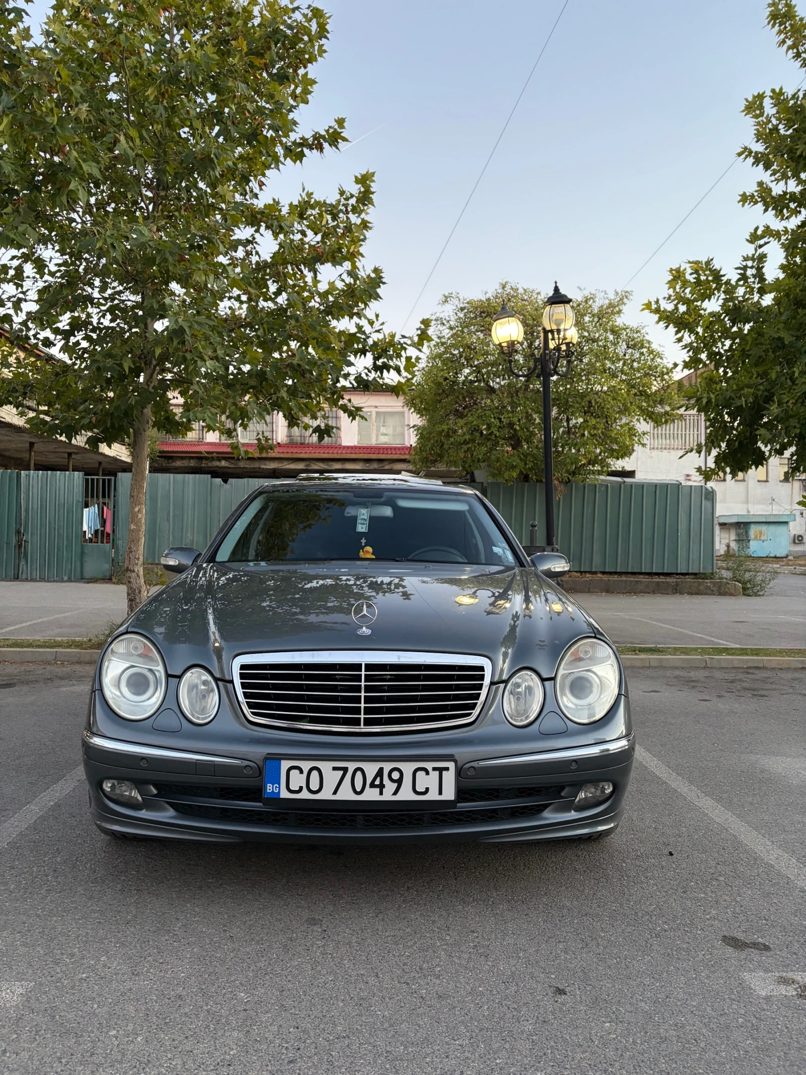 Mercedes-Benz E 280, снимка 2 - Автомобили и джипове - 56342194