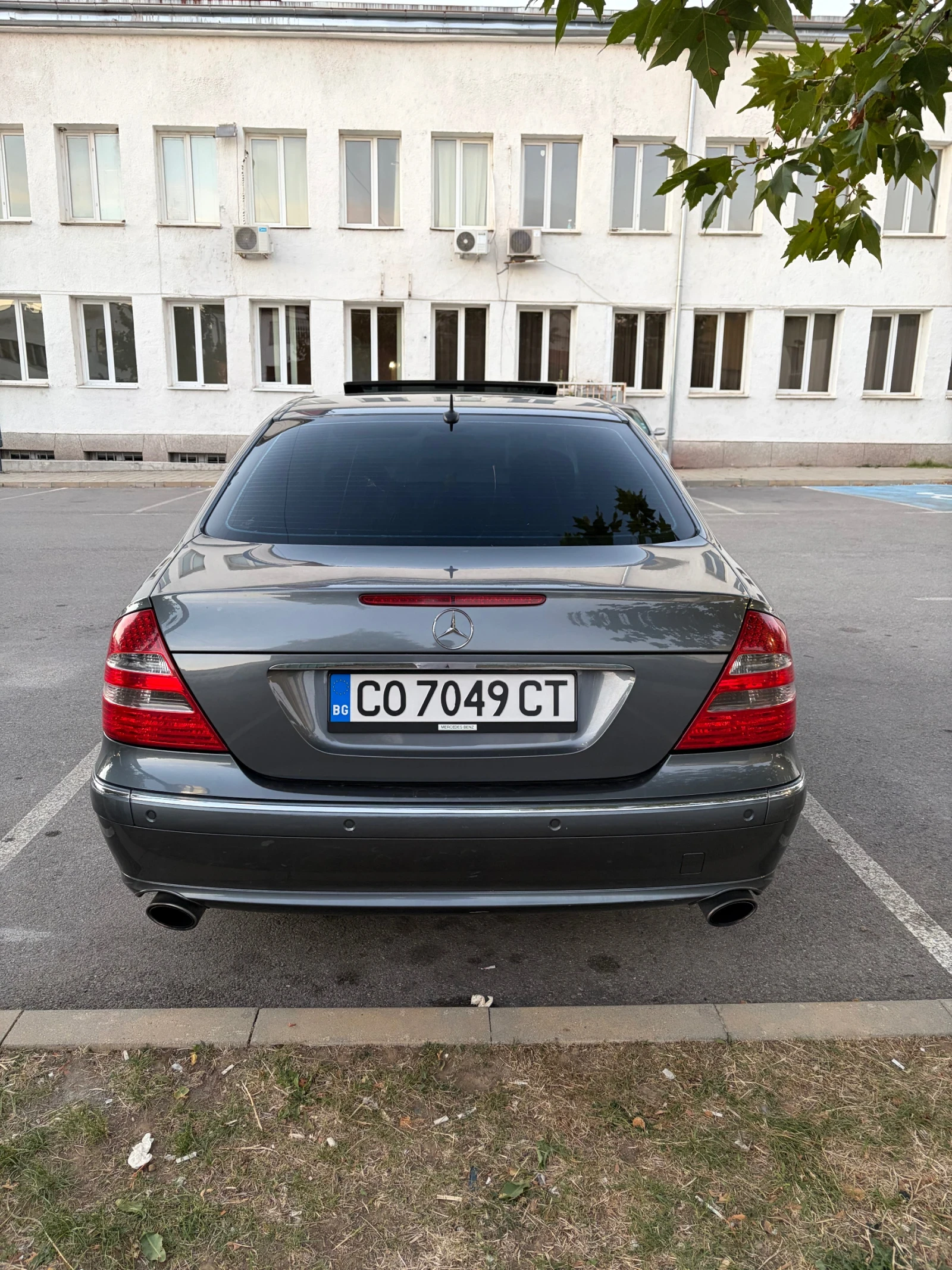 Mercedes-Benz E 280, снимка 6 - Автомобили и джипове - 56342194