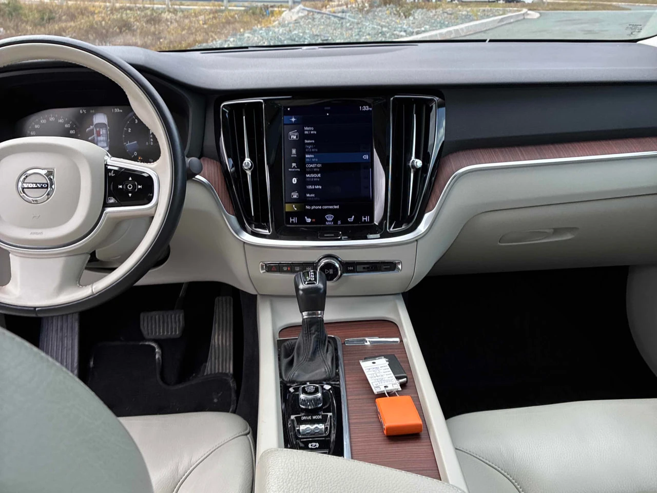 Volvo S60 T5* AWD* КАМЕРА* ПОДГРЕВ, снимка 8 - Автомобили и джипове - 56706362