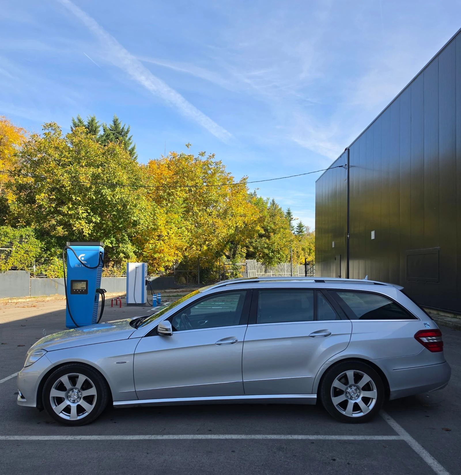 Mercedes-Benz E 350, снимка 3 - Автомобили и джипове - 56706733