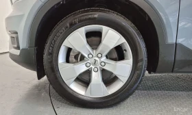 Volvo XC40 B4* MOMENTUM* ПАНО* KEYLESS* ПОДГРЕВ* КАМЕРИ* 360*, снимка 13