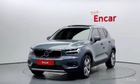 Volvo XC40 B4* MOMENTUM* ПАНО* KEYLESS* ПОДГРЕВ* КАМЕРИ* 360*, снимка 1