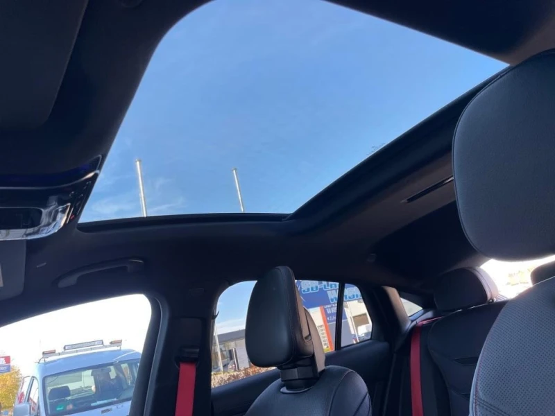 Mercedes-Benz GLC 43 AMG COUPE* 4M* PANO* HEAD-UP* DISTR* 360CAM* , снимка 6 - Автомобили и джипове - 52414234