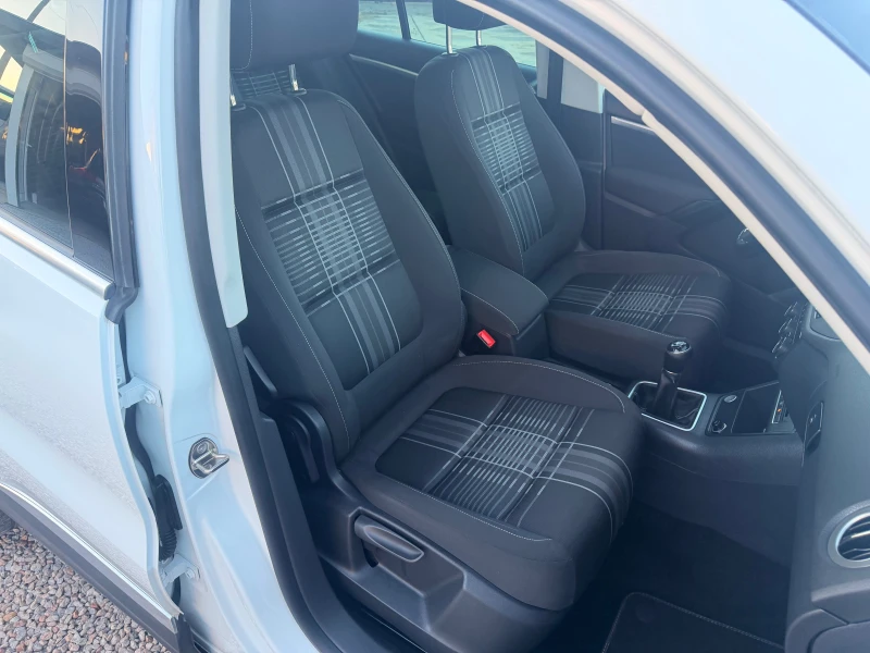 VW Tiguan 2.0TDI* FACE* PANORAMA* KAMERA* LIZING, снимка 10 - Автомобили и джипове - 53113333