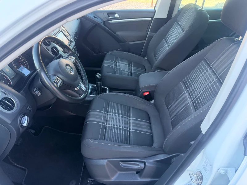 VW Tiguan 2.0TDI* FACE* PANORAMA* KAMERA* LIZING, снимка 5 - Автомобили и джипове - 53113333