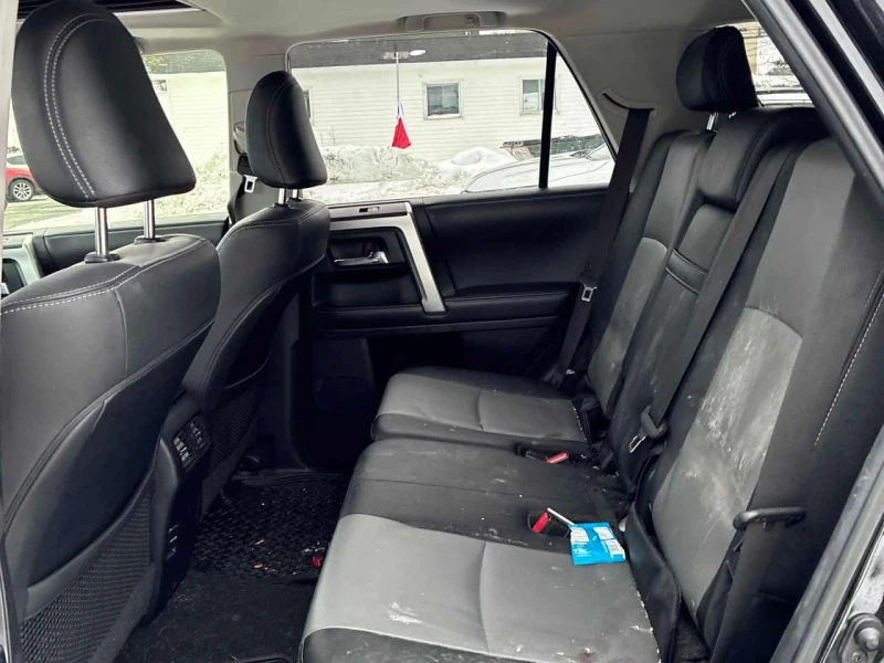 Toyota 4runner * 4WD * БЕЗ ЗАБЕЛЕЖКИ* ПОДГРЕВИ* ШИБИДАХ* , снимка 12 - Автомобили и джипове - 53525583