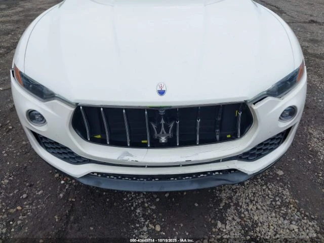 Maserati Levante 8ZF* Keyless* Подгреви* Червен салон* Клип на мото, снимка 14 - Автомобили и джипове - 53109314