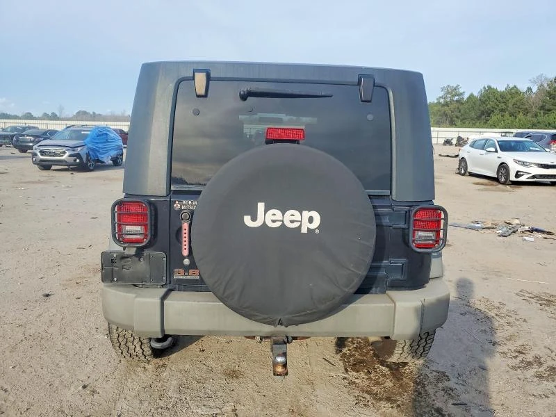 Jeep Wrangler 3.8L 6 4x4 w/Rear Wheel Drv, снимка 7 - Автомобили и джипове - 53865799