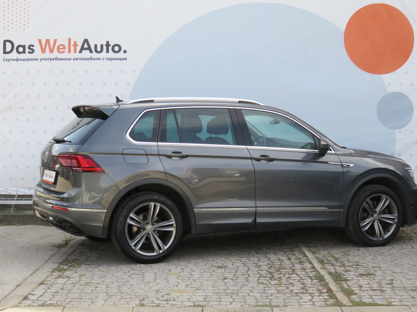 VW Tiguan Highline 2.0TDI 4MOTION BMT - изображение 2