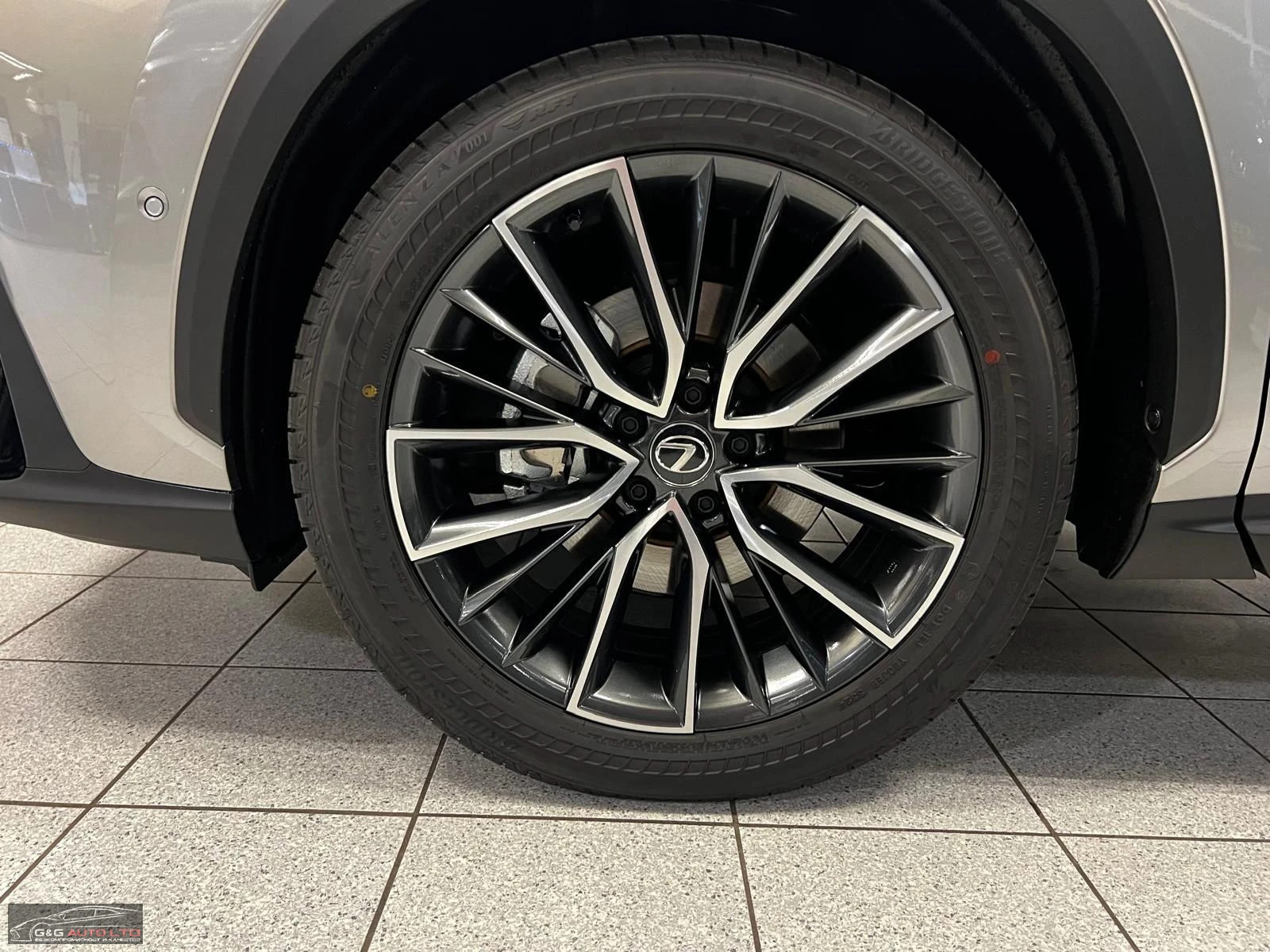 Lexus NX 350h НОВ!/2.5HEV/243HP/LUXURY/4X4/HUD/360/PANO/105d - изображение 10