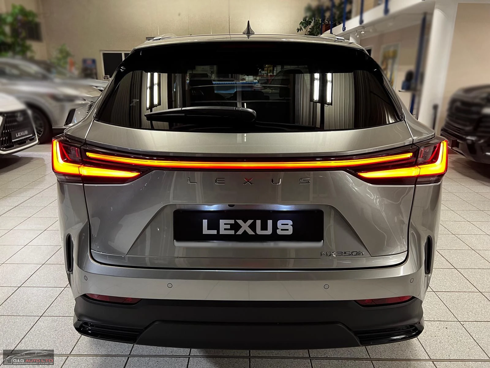 Lexus NX 350h НОВ!/2.5HEV/243HP/LUXURY/4X4/HUD/360/PANO/105d - изображение 8