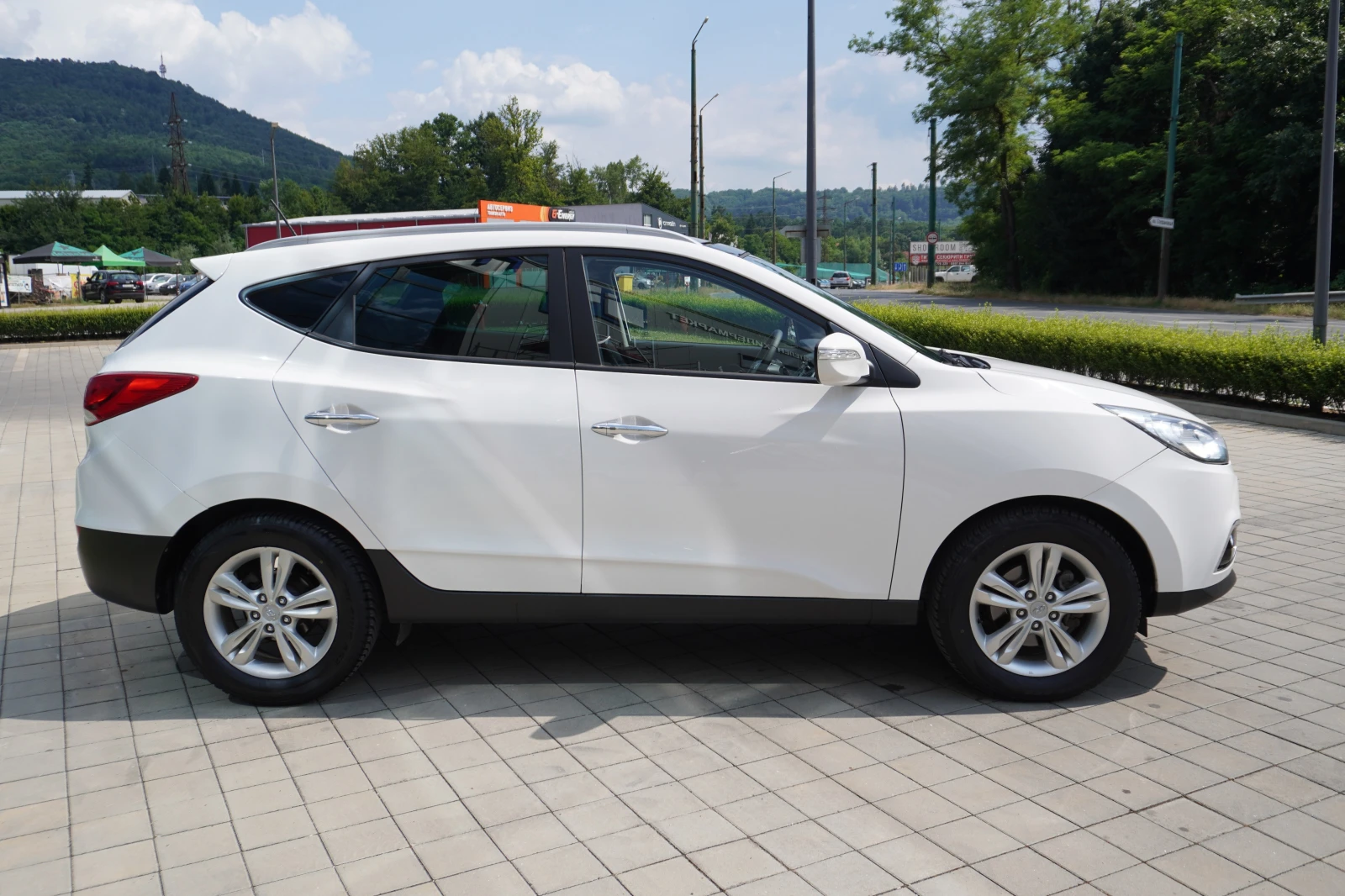 Hyundai IX35 1.7CDTI, X-Possible, KEYLESS, PANO, КОЖА, FULL! - изображение 6
