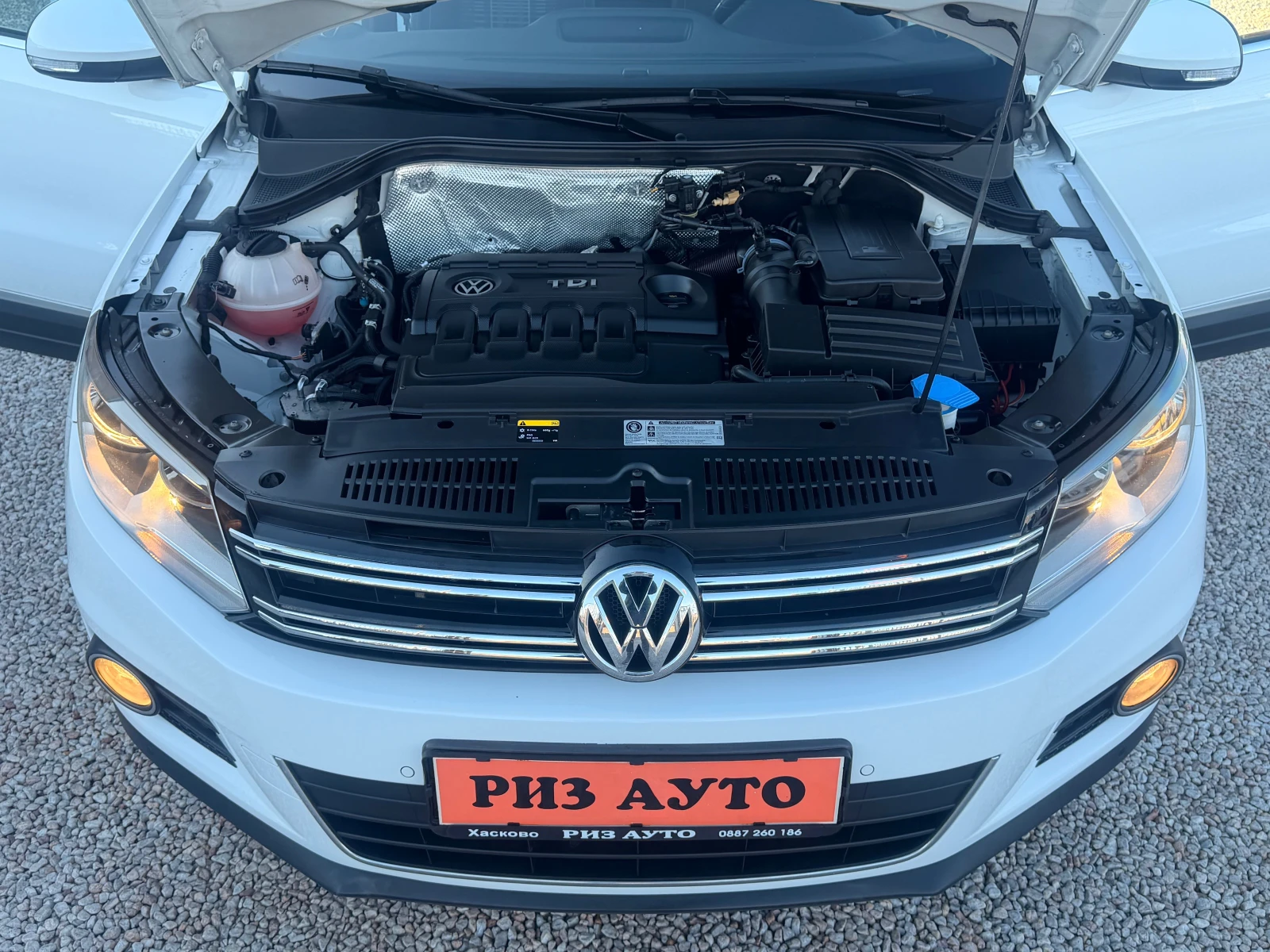 VW Tiguan 2.0TDI* LOUNGLE* FACE* PANORAMA* KAMERA* LIZING | Mobile.bg � ����������� 17