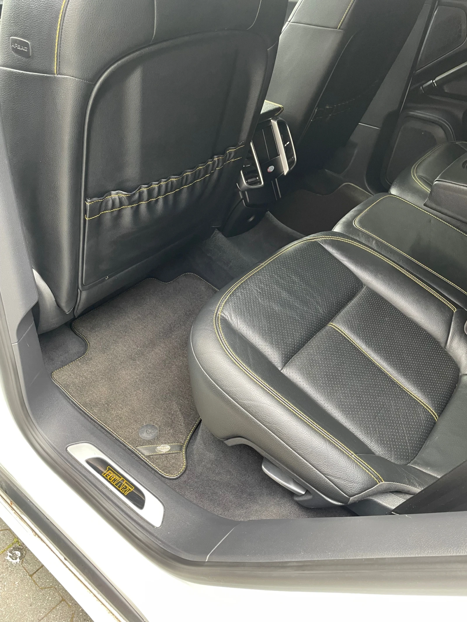 Porsche Cayenne ПЪЛЕН ПАКЕТ TECHART TUNING/УНИКАТ, снимка 12 - Автомобили и джипове - 54765823