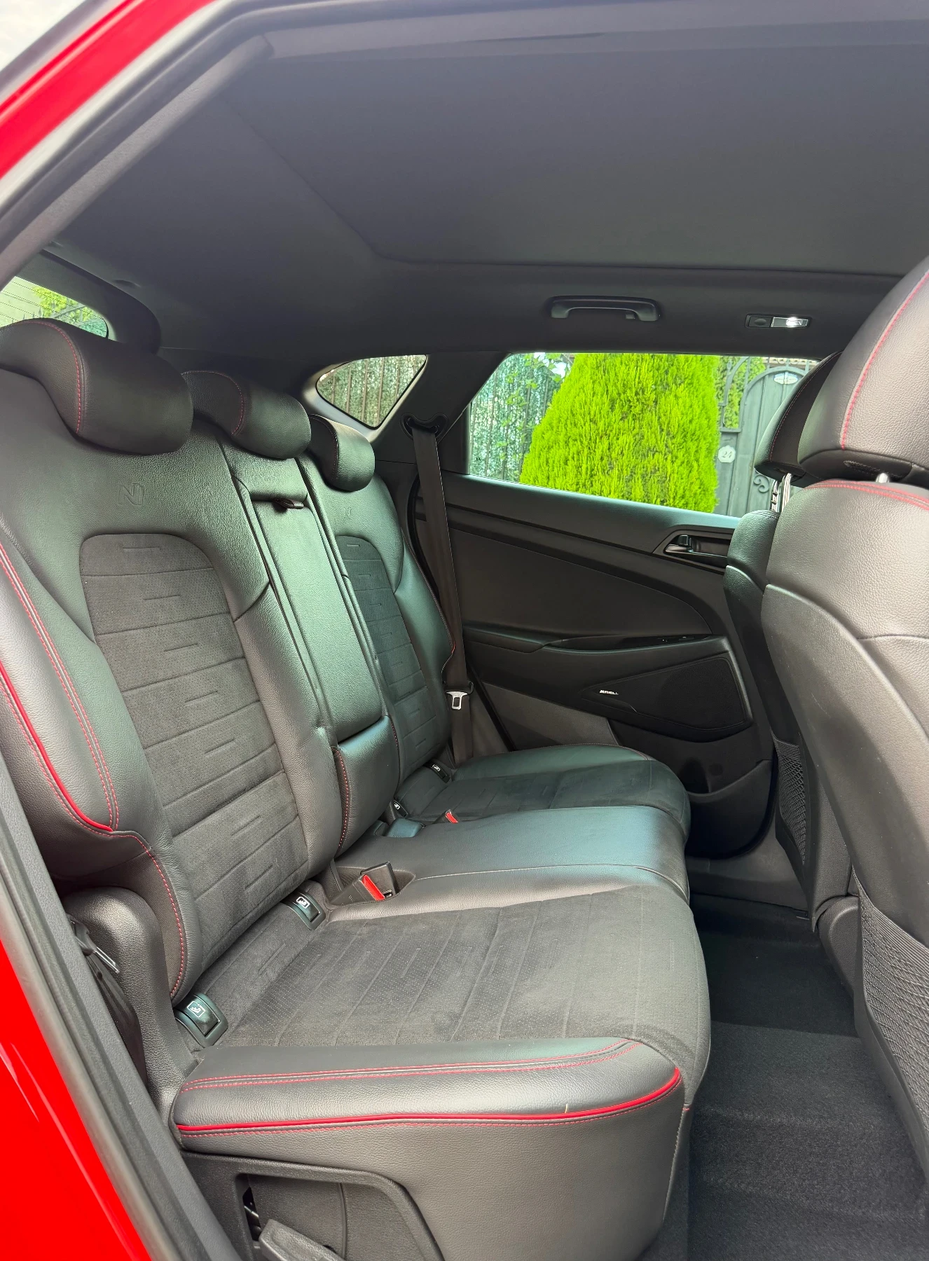 Hyundai Tucson 2.0 CRDI 4WD N-LINE Внос Швейцария, снимка 12 - Автомобили и джипове - 55596028