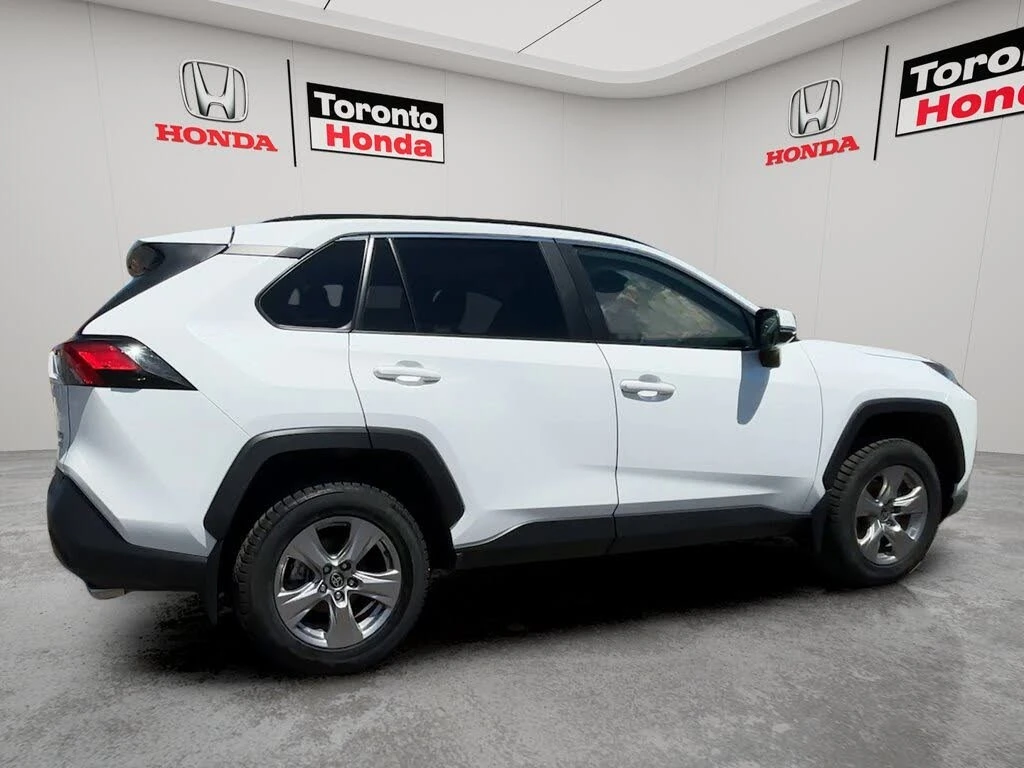 Toyota Rav4 * ПАНО* KEYLESS* Camera* ПОДГРЕВ* , снимка 6 - Автомобили и джипове - 55604530