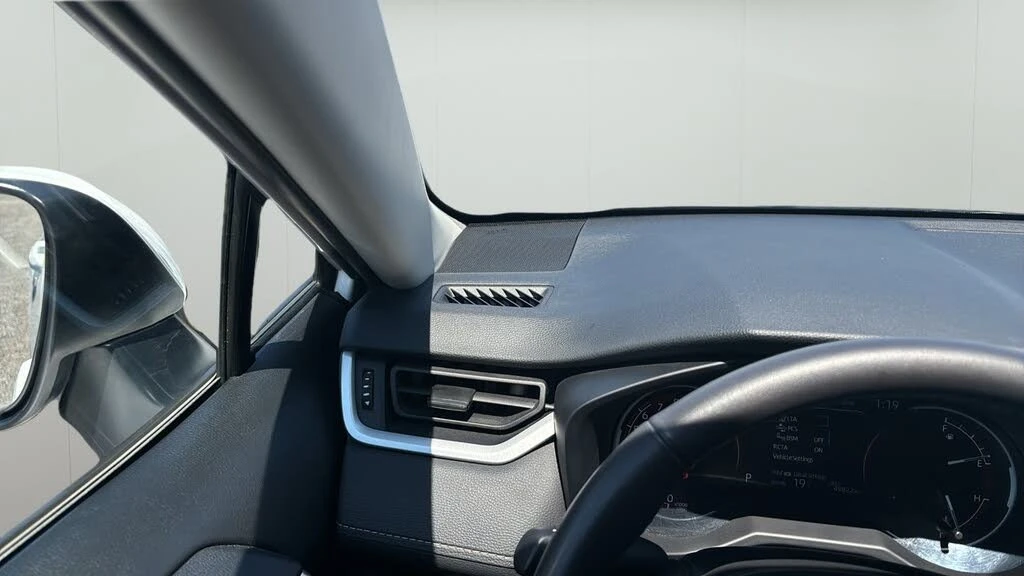 Toyota Rav4 * ПАНО* KEYLESS* Camera* ПОДГРЕВ* , снимка 11 - Автомобили и джипове - 55604530
