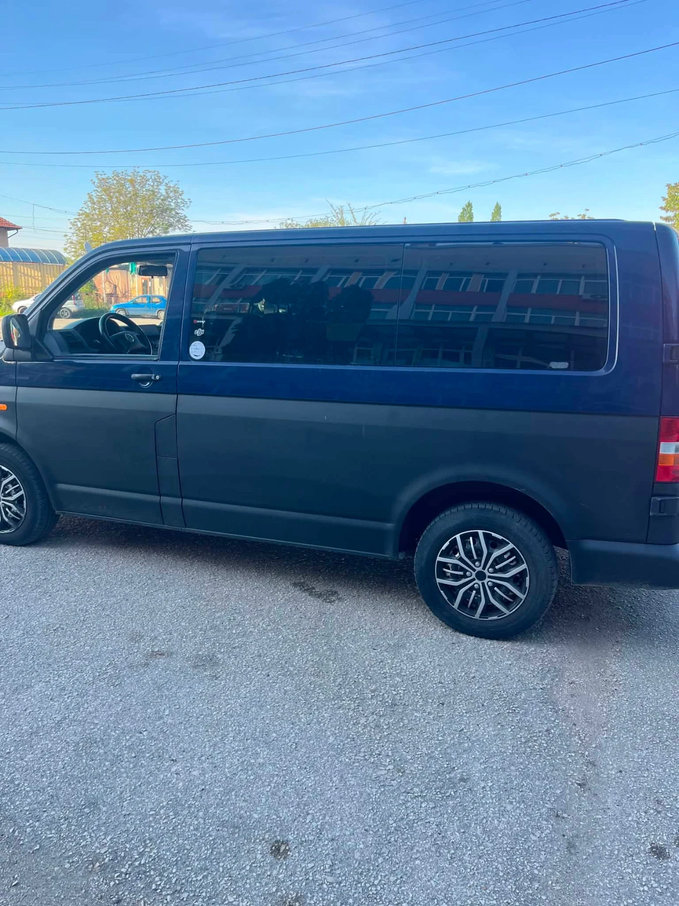 VW T5 1.9 tdi, снимка 9 - Бусове и автобуси - 54531281