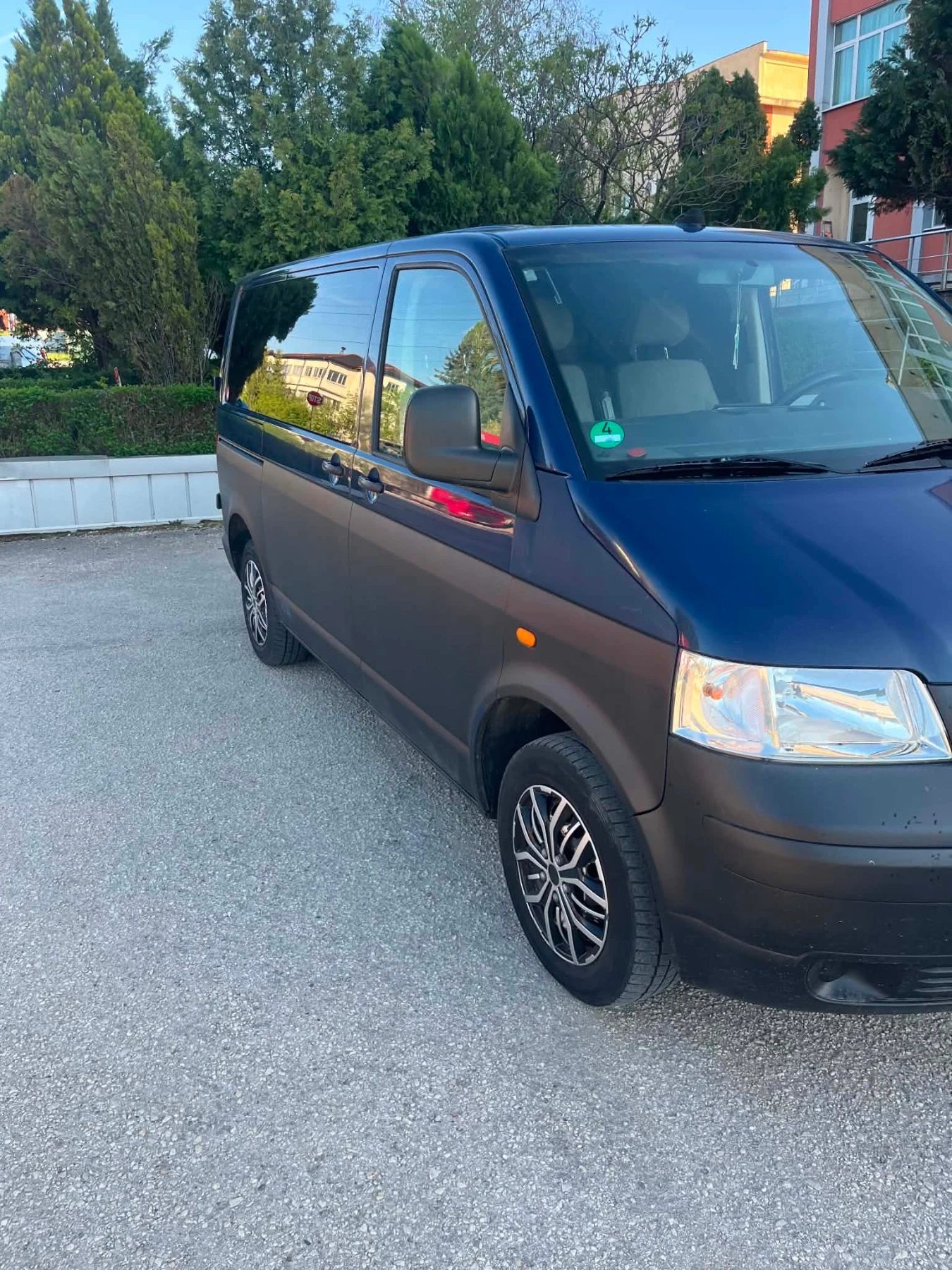 VW T5 1.9 tdi, снимка 3 - Бусове и автобуси - 54531281