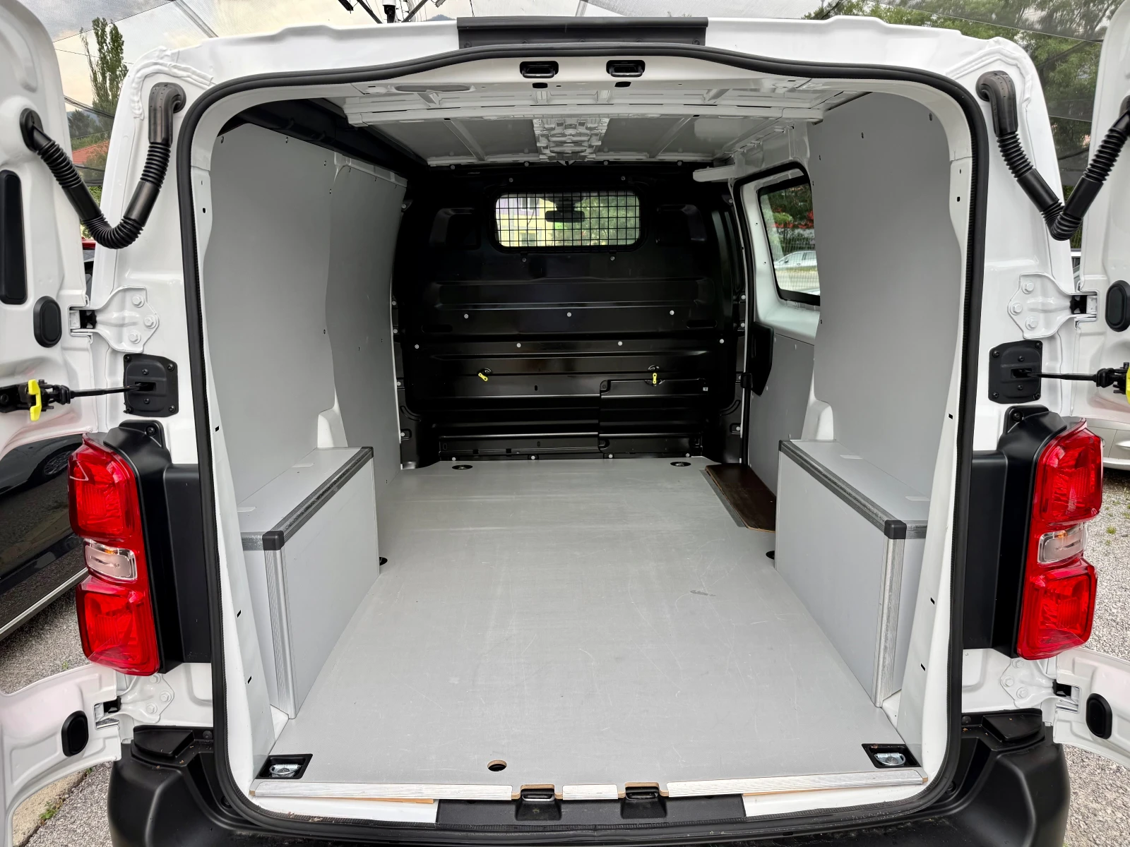 Citroen Jumpy e-Jumpy 75kHw, снимка 15 - Бусове и автобуси - 55102296