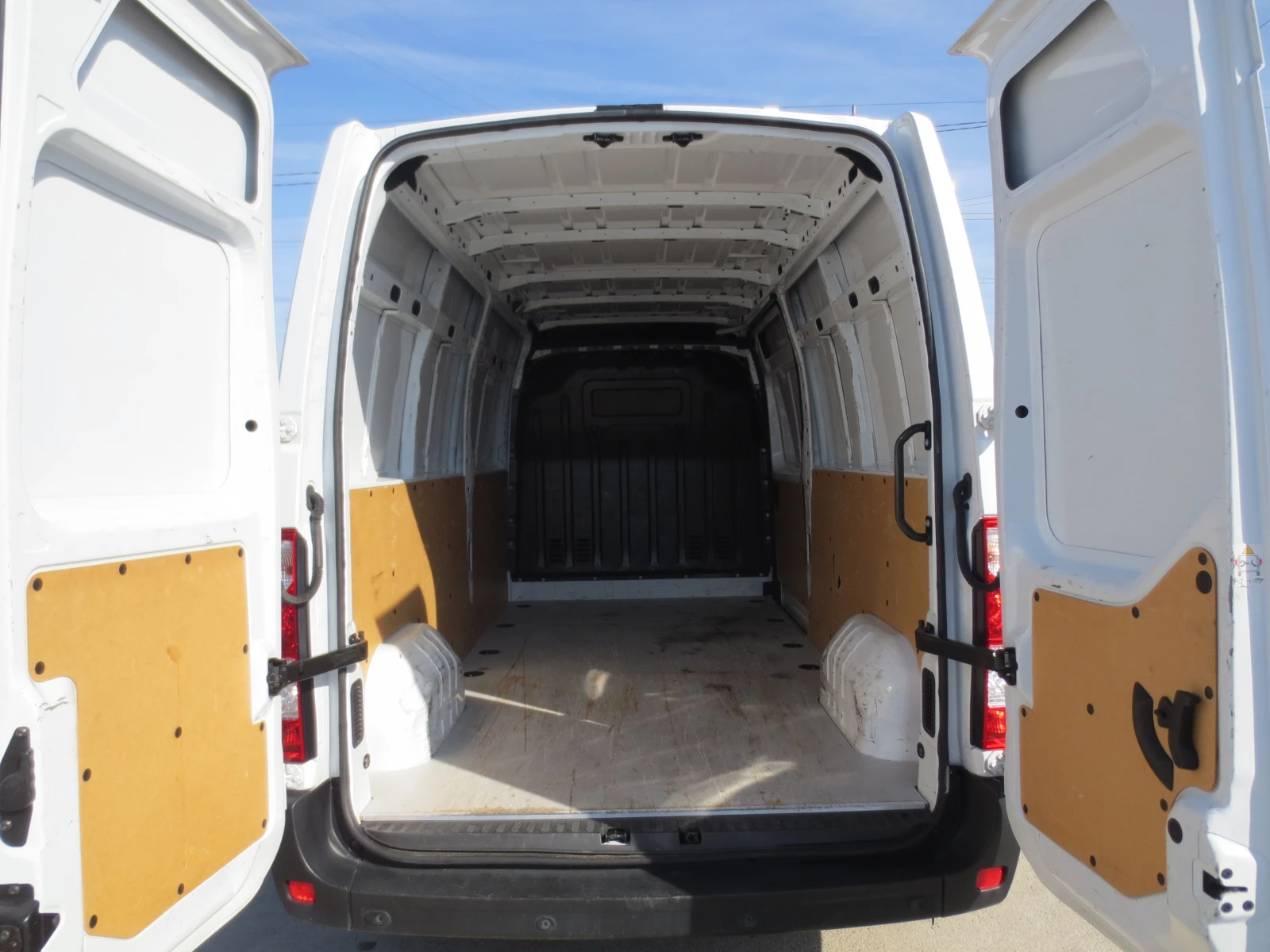 Renault Master 2.3 dci* МАКСИ* , снимка 15 - Бусове и автобуси - 56634868