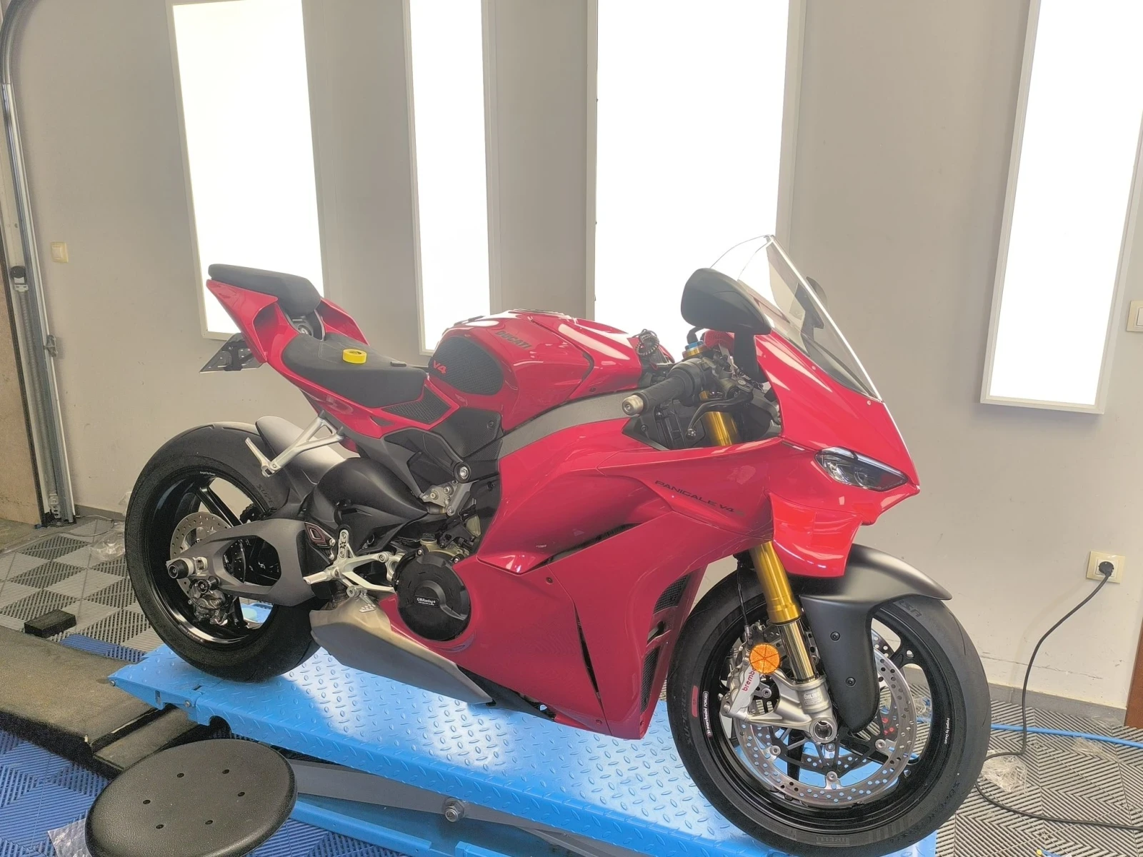 Ducati Panigale V4S, снимка 12 - Мотоциклети и мототехника - 56524038
