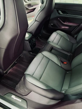 Porsche Taycan Turbo s, снимка 11