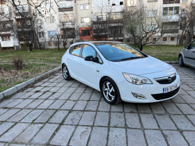 Opel Astra, снимка 3 - Автомобили и джипове - 45479545