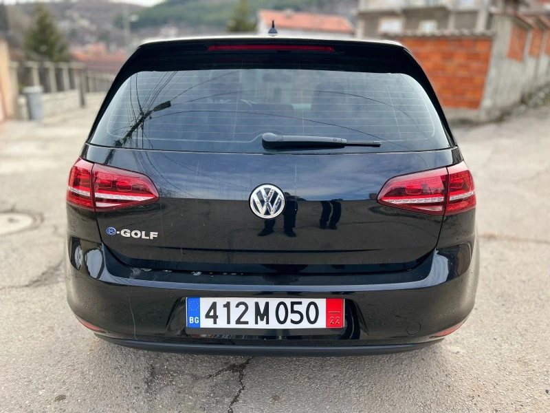 VW Golf, снимка 4 - Автомобили и джипове - 47416094