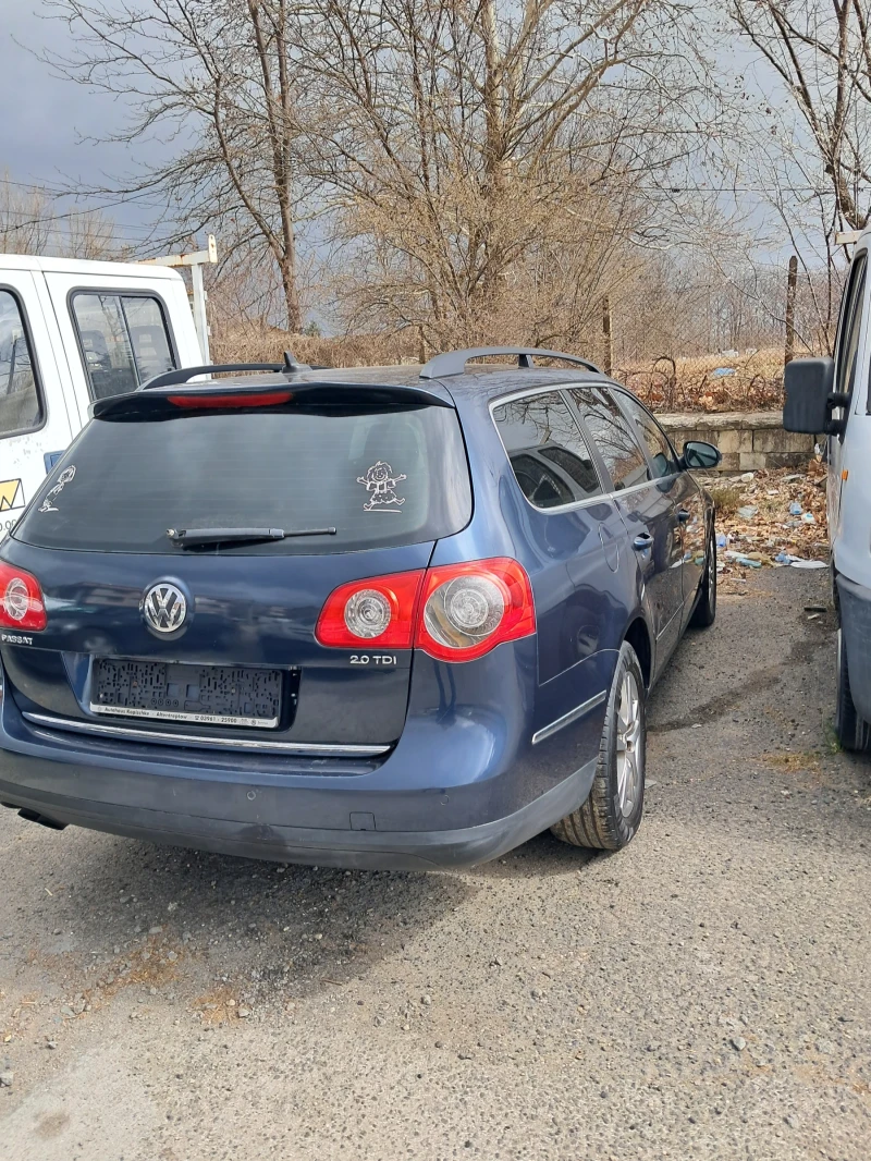 VW Passat, снимка 14 - Автомобили и джипове - 49488825