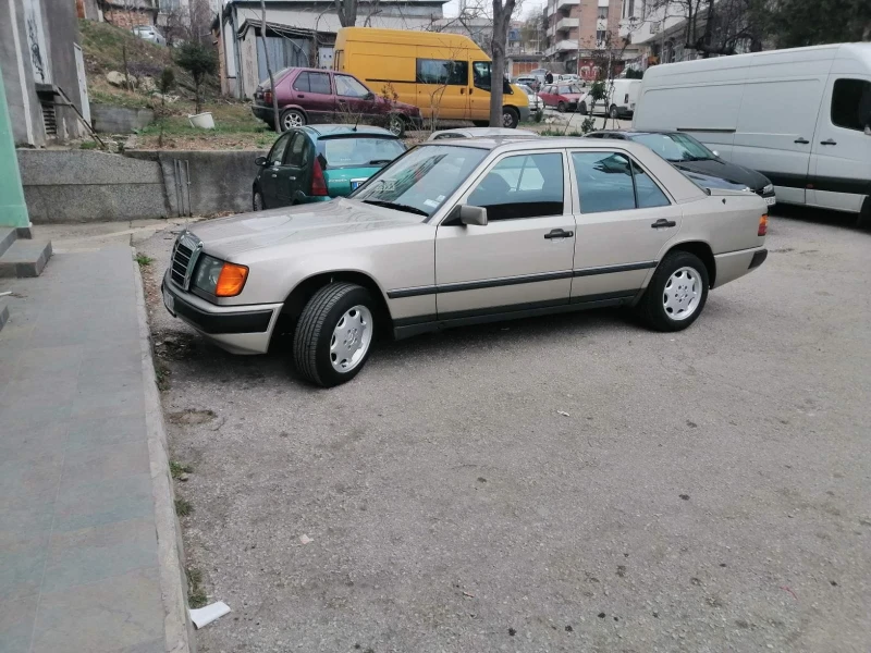 Mercedes-Benz 124, снимка 2 - Автомобили и джипове - 51855990