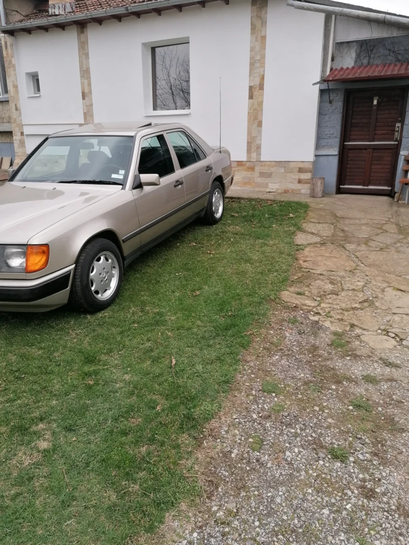 Mercedes-Benz 124, снимка 14 - Автомобили и джипове - 51855990