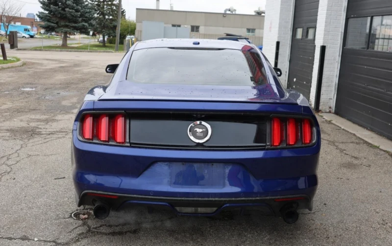 Ford Mustang ECOBOOST * * CARFAX * * АВТО КРЕДИТ * * , снимка 3 - Автомобили и джипове - 52917143