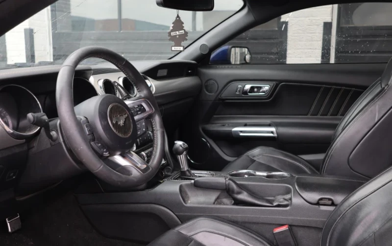 Ford Mustang ECOBOOST * * CARFAX * * АВТО КРЕДИТ * * , снимка 4 - Автомобили и джипове - 52917143