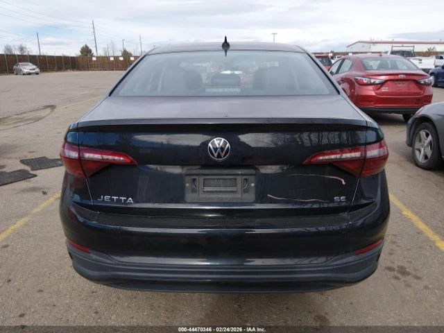 VW Jetta * КОЖА* ПОДГРЕВ* НАВИ* ПАРКТРОНИК* , снимка 6 - Автомобили и джипове - 53767098