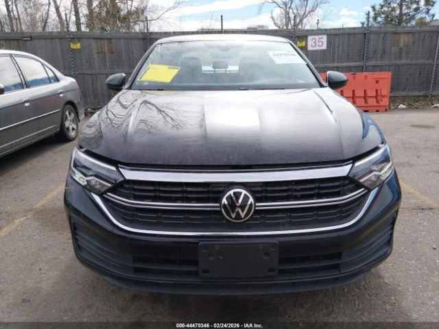 VW Jetta * КОЖА* ПОДГРЕВ* НАВИ* ПАРКТРОНИК* , снимка 3 - Автомобили и джипове - 53767098