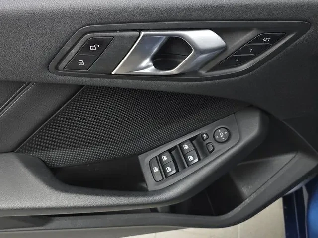 BMW 118 D | 89 200 �� | 2022 �. | LED | CARPLAY | Mobile.bg � ����������� 10