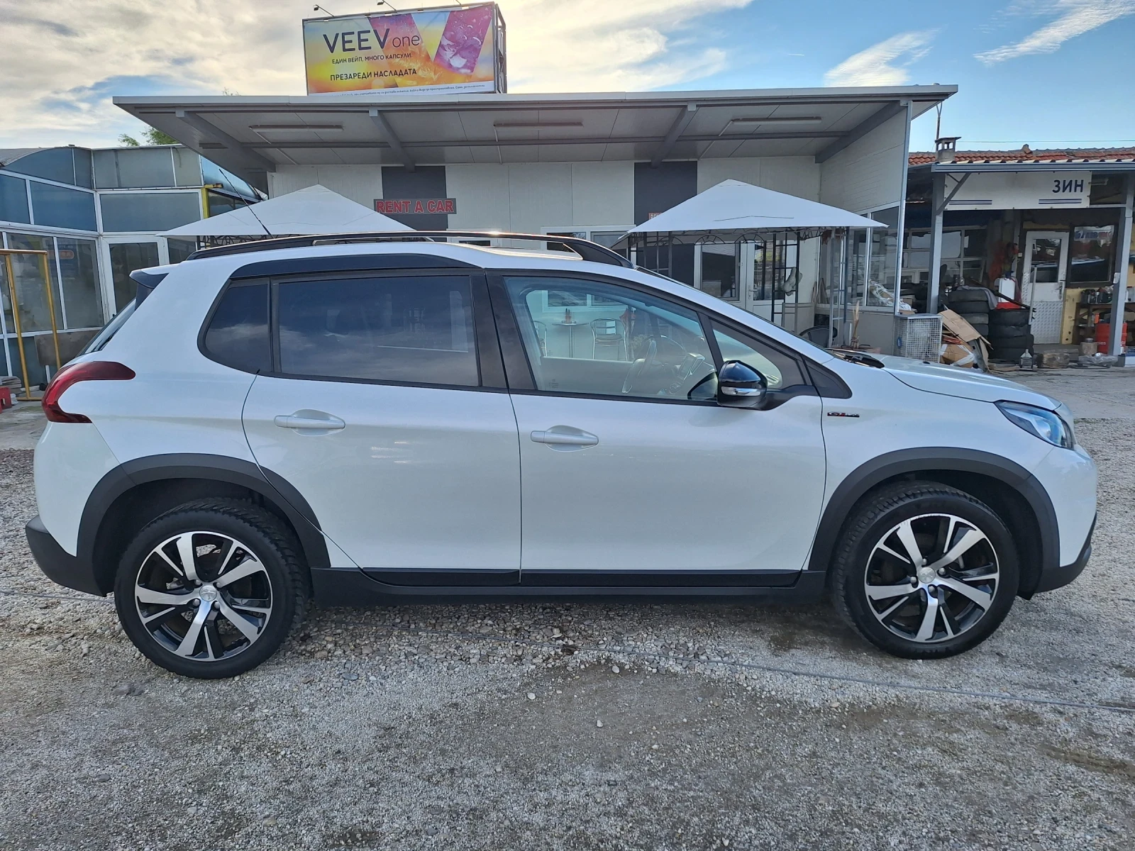 Peugeot 2008 1.6 HDI GTline - изображение 4