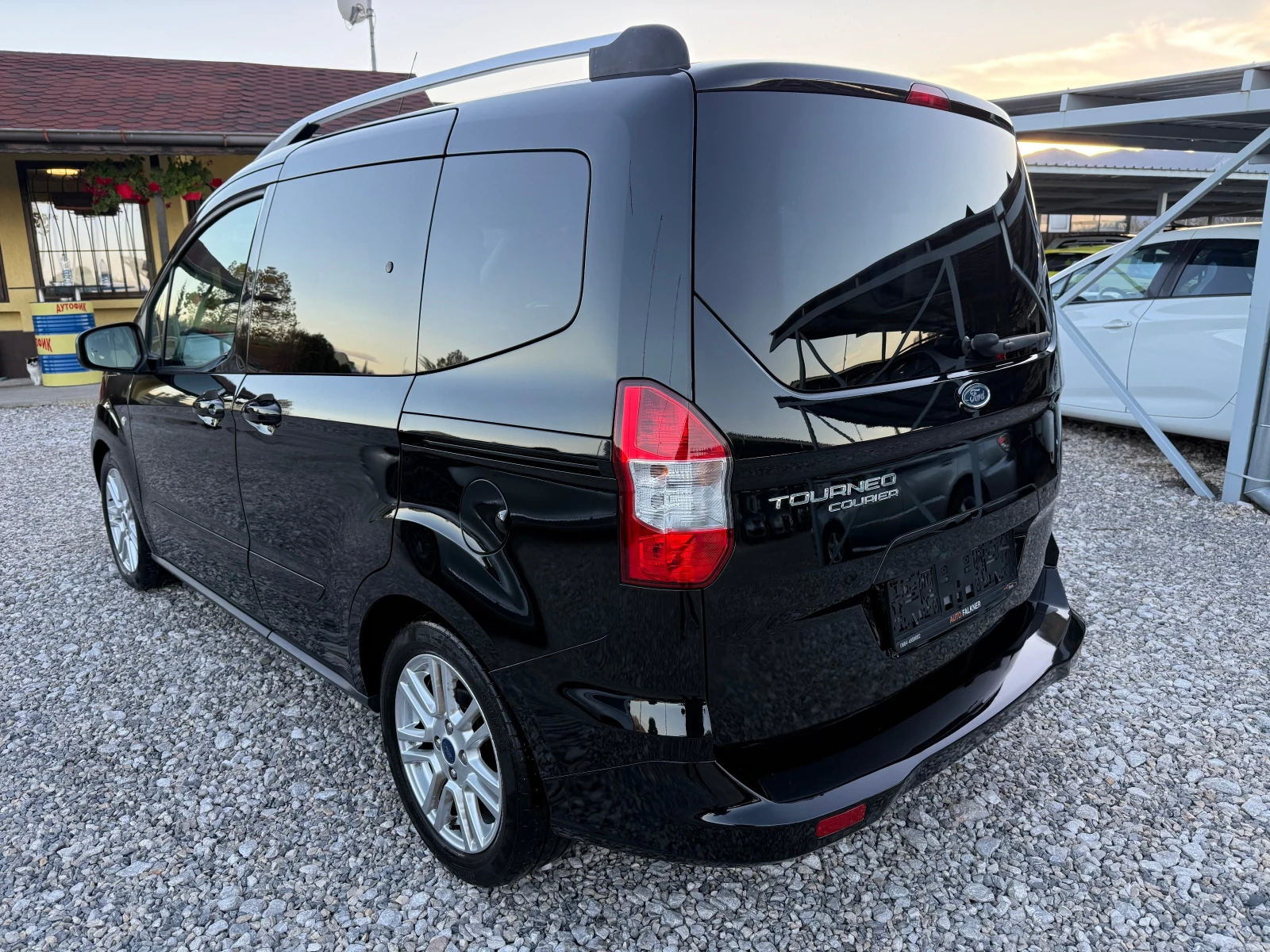 Ford Courier 1.5 TOURNEO COURIER ! !ЕВРО 6! ! РЕАЛНИ КИЛОМЕТРИ - изображение 3