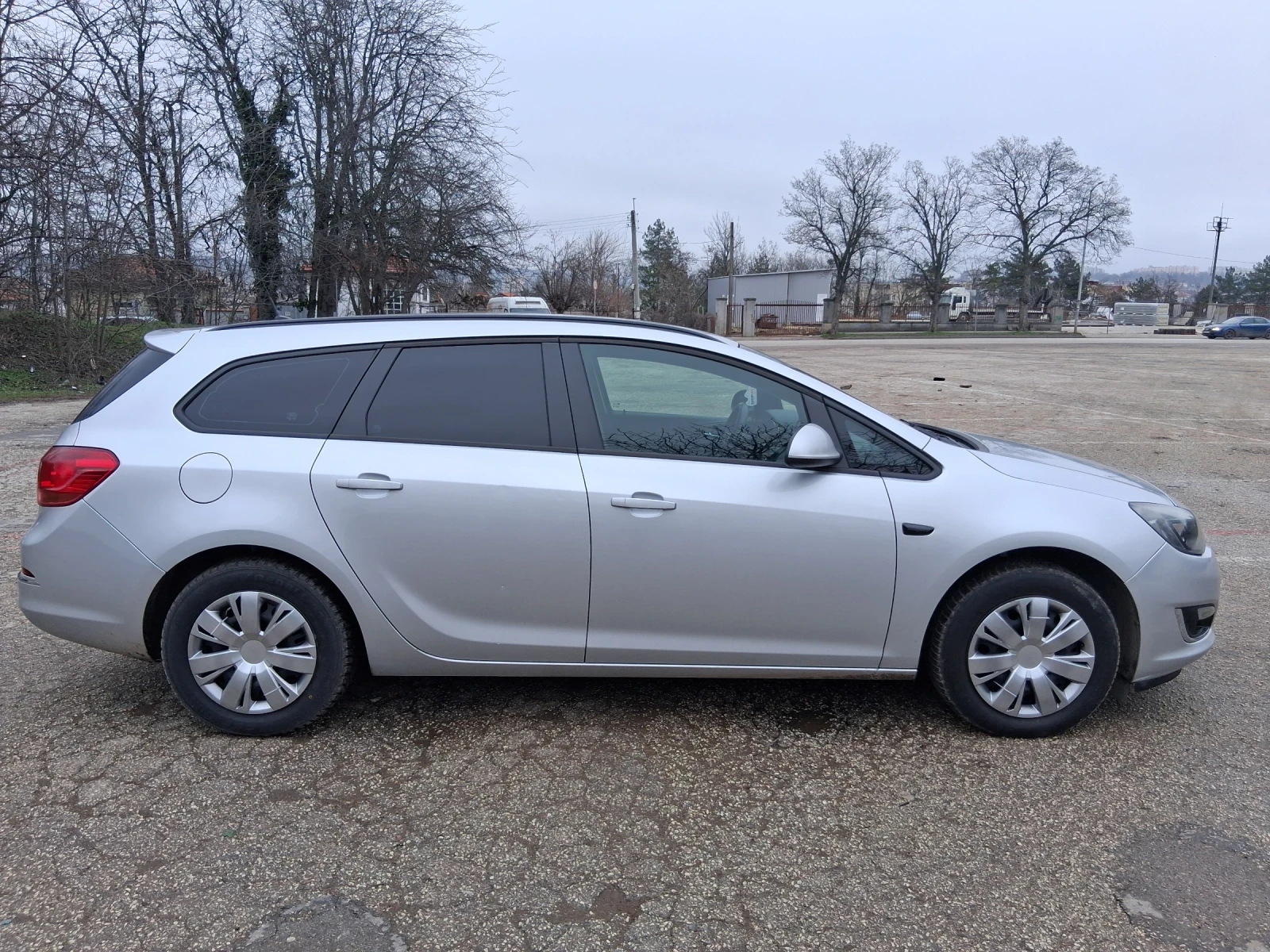 Opel Astra J 1.7 -110 CDTI - изображение 5