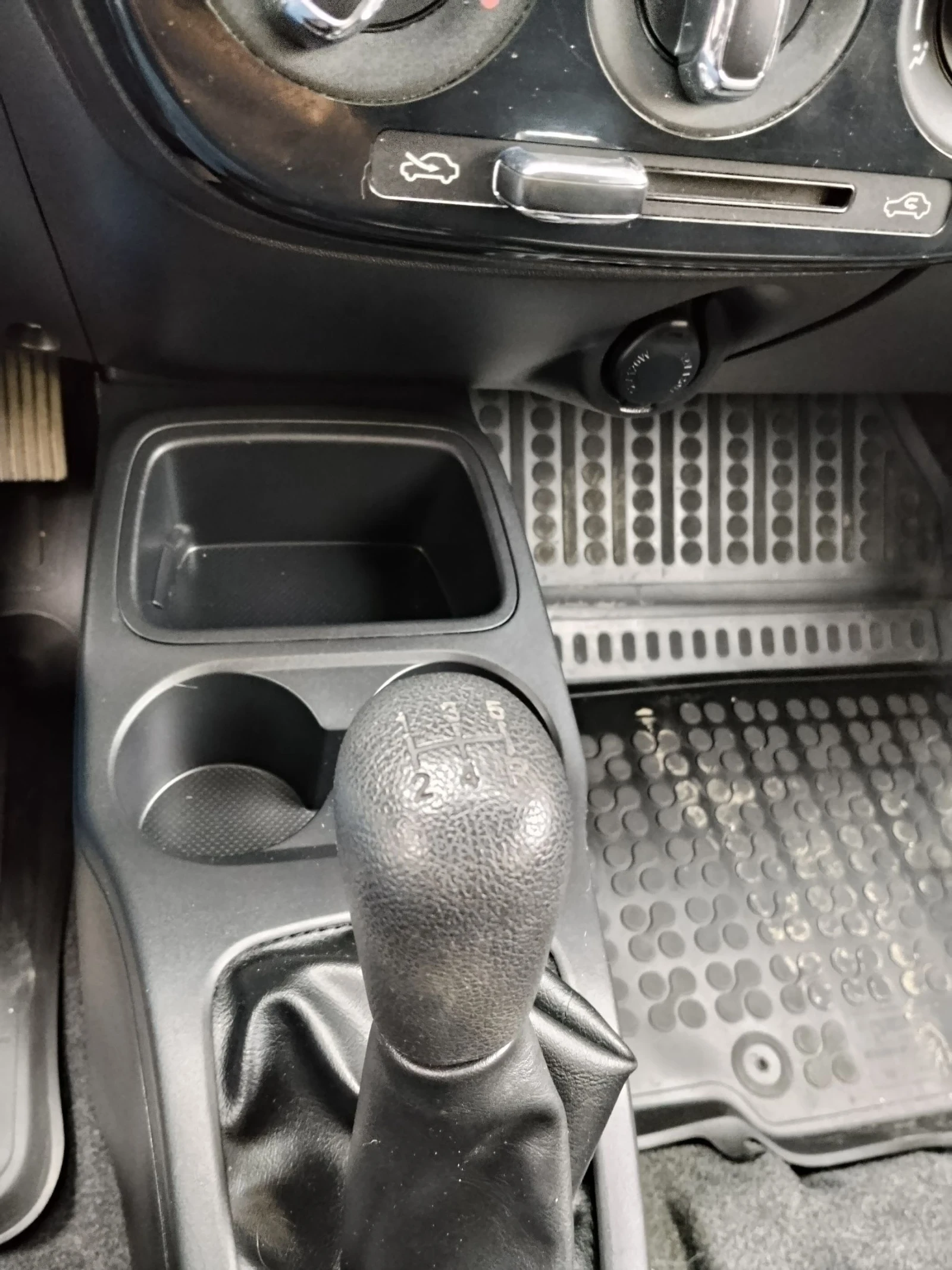 Mitsubishi Space star 1.0, снимка 13 - Автомобили и джипове - 53769152