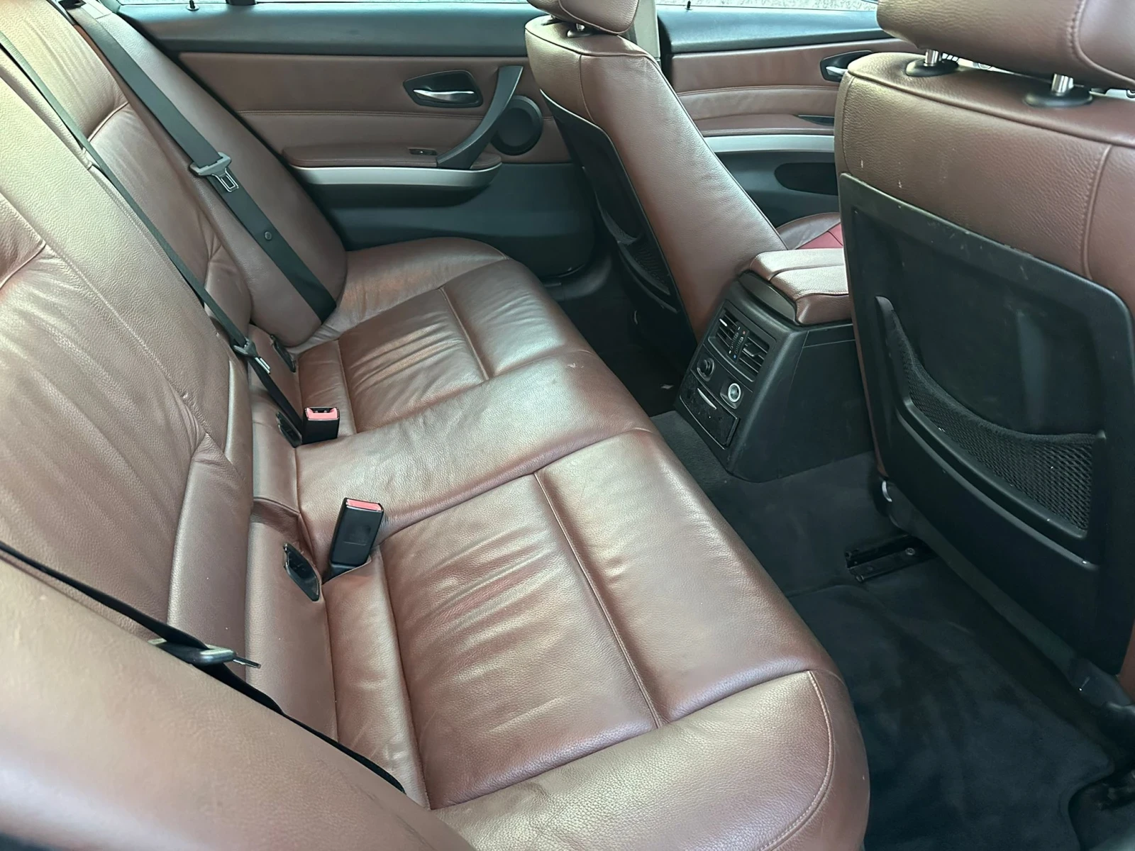 BMW 330 D Xdrive EURO4 , снимка 10 - Автомобили и джипове - 53088714