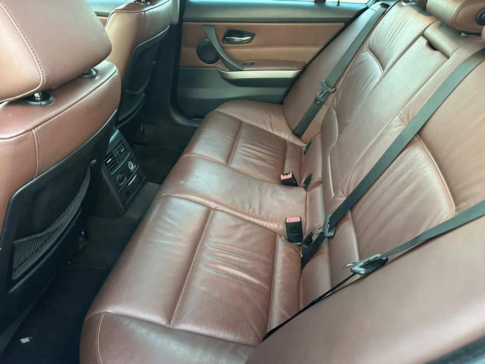 BMW 330 D Xdrive EURO4 , снимка 9 - Автомобили и джипове - 53088714