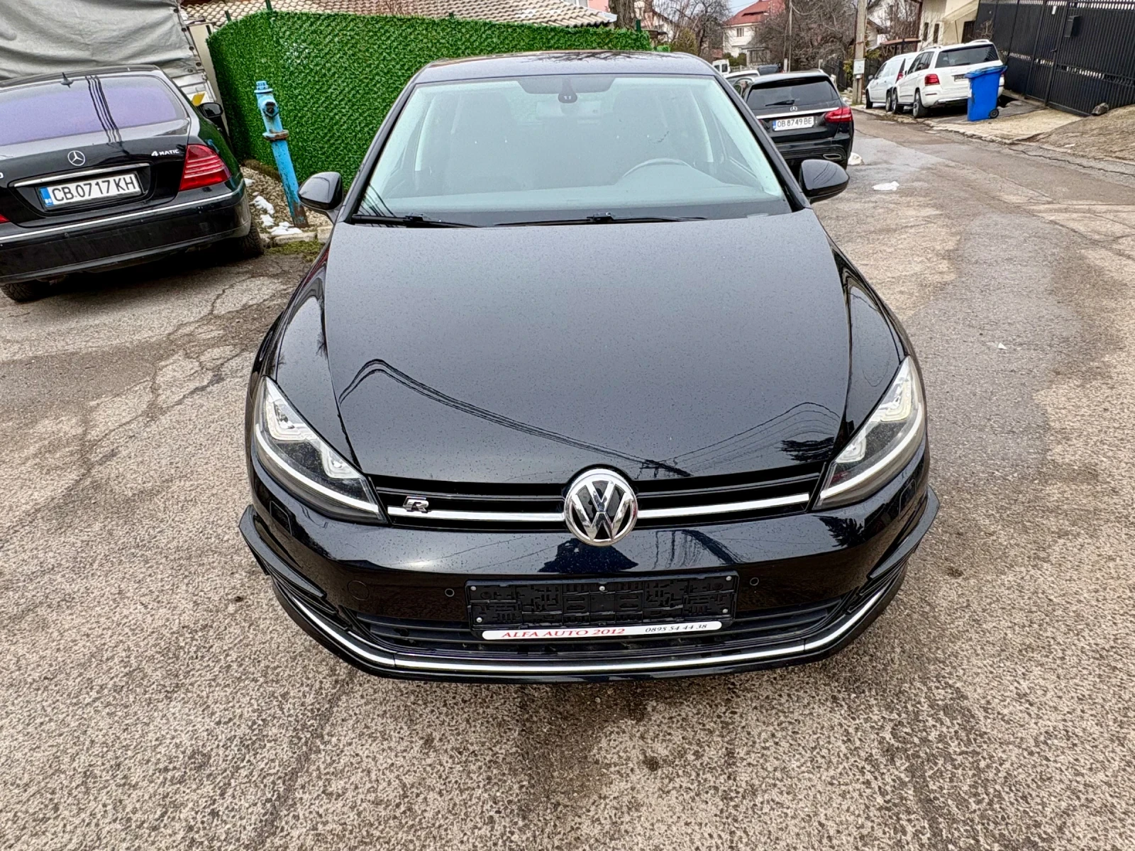 VW Golf Обслужен, Keyless, Керамика, Бензин, снимка 5 - Автомобили и джипове - 53560928