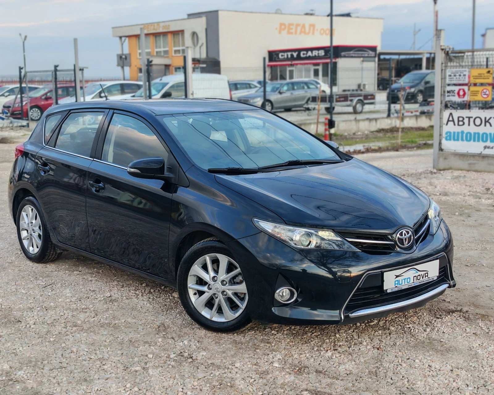 Toyota Auris 2.0 124  К.С. ДИЗЕЛ!D4D! , снимка 16 - Автомобили и джипове - 53728188