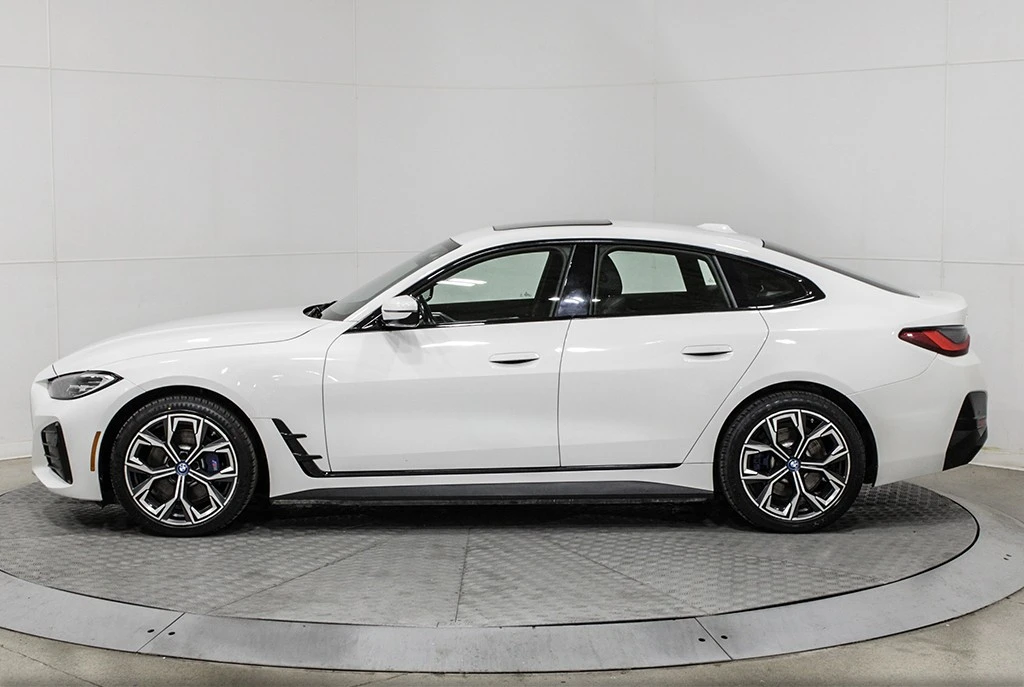 BMW i4 eDrive40 Coupe, снимка 3 - Автомобили и джипове - 53785336